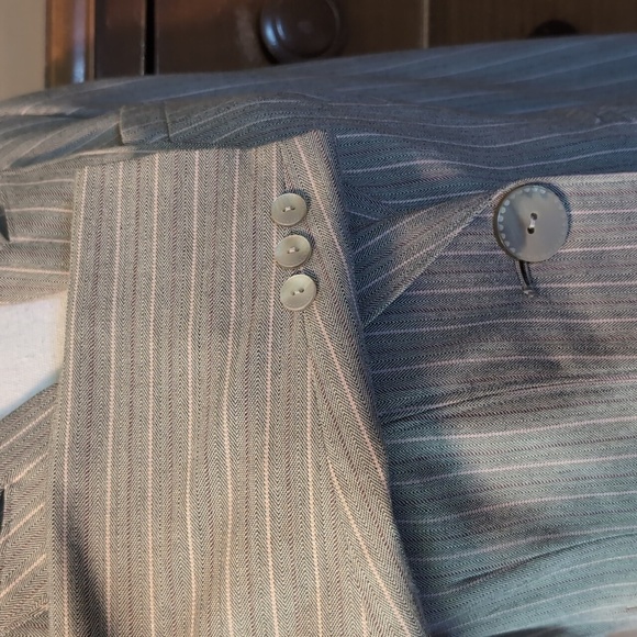 NWT ⭐ 3 Piece SIGNATURE Suit by Larry Levine Chic Gray Pinstripe - Picture 13 of 14
